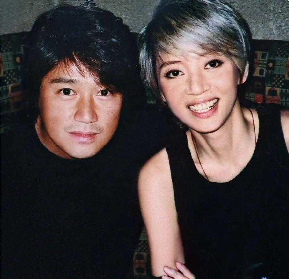 等身手办视频 手办视频在屏幕这头海报